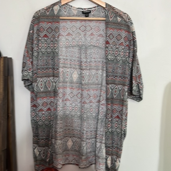 Torrid Plus Size Geo Print Hacci Knit Dolman Open Front Cardigan - Picture 4 of 6